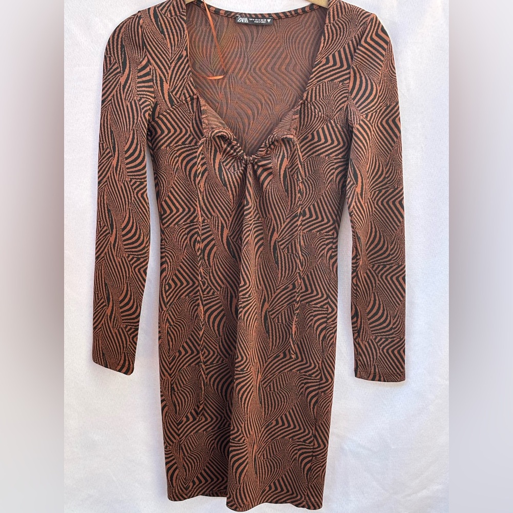 Zara Geometric Long Sleeve Dress in Black and Brown‎